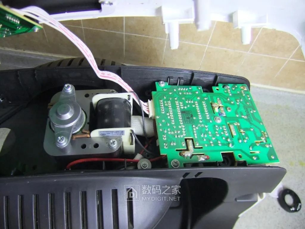 Disassembling an Air Fryer: Circuit Analysis