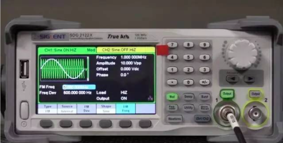 Comparison of FFT Performance in Mainstream Oscilloscopes