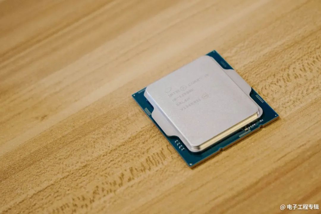 Intel Launches 12th Gen Core Desktop CPUs: Performance Analysis and Outlook
