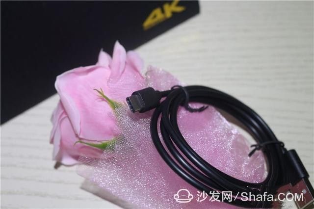 Review of Huishibao RK3399 Smart TV Box: A Powerhouse of Design and Performance