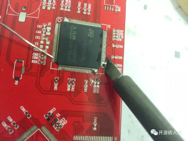 Tech Tips for Manual Soldering of PCB Components