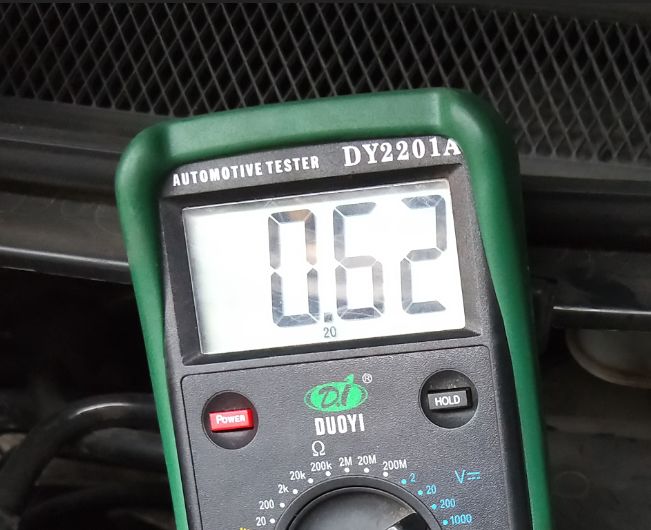 How to Use a Multimeter to Detect Car Battery Leakage