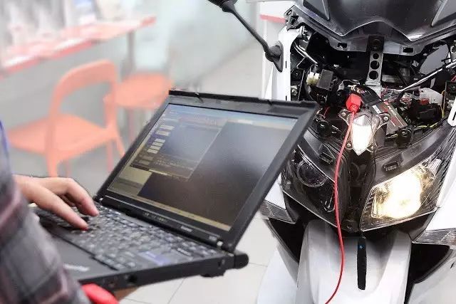 The Evolution of Vehicles: Unveiling the Internet of Vehicles