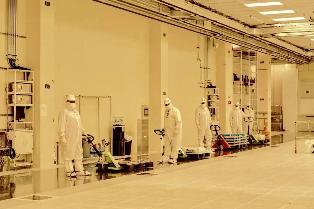 Exploring Chip Manufacturing Processes in Wafer Factories