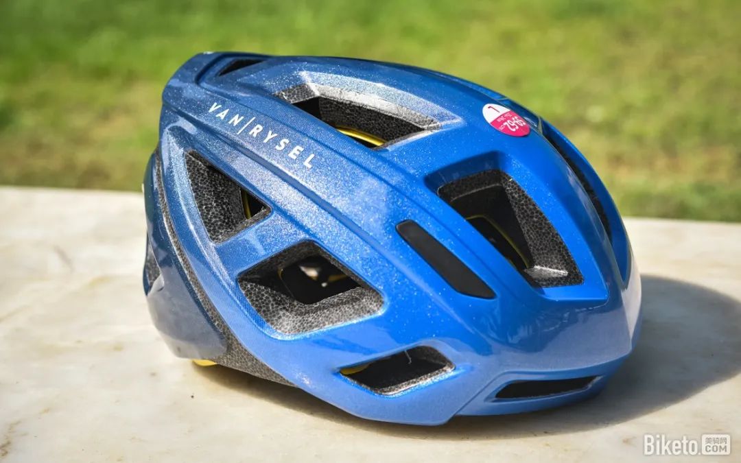 VAN RYSEL 500 MIPS Helmet Review: High Cost-Performance