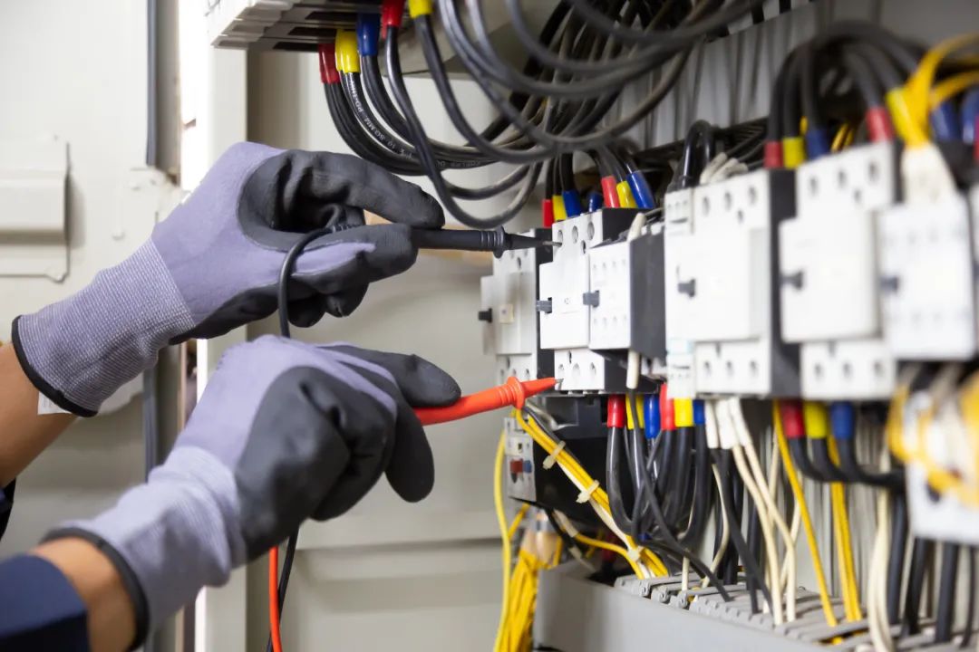PLC Programming: The Core Tool of the Industrial Intelligence Era