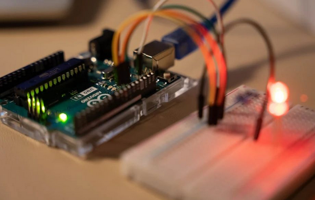 How to Measure a Bidirectional Thyristor with a Multimeter