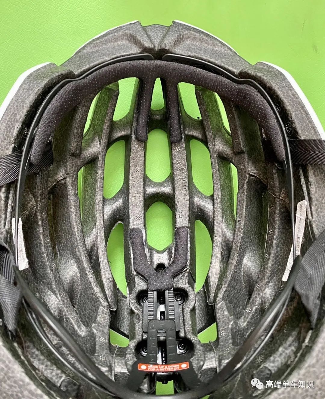 Differences Between MIPS, SPIN, and WaveCel Helmets