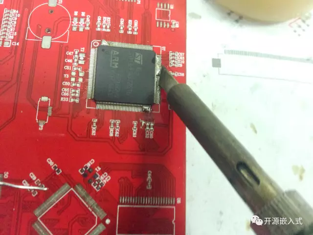 Tech Tips for Manual Soldering of PCB Components