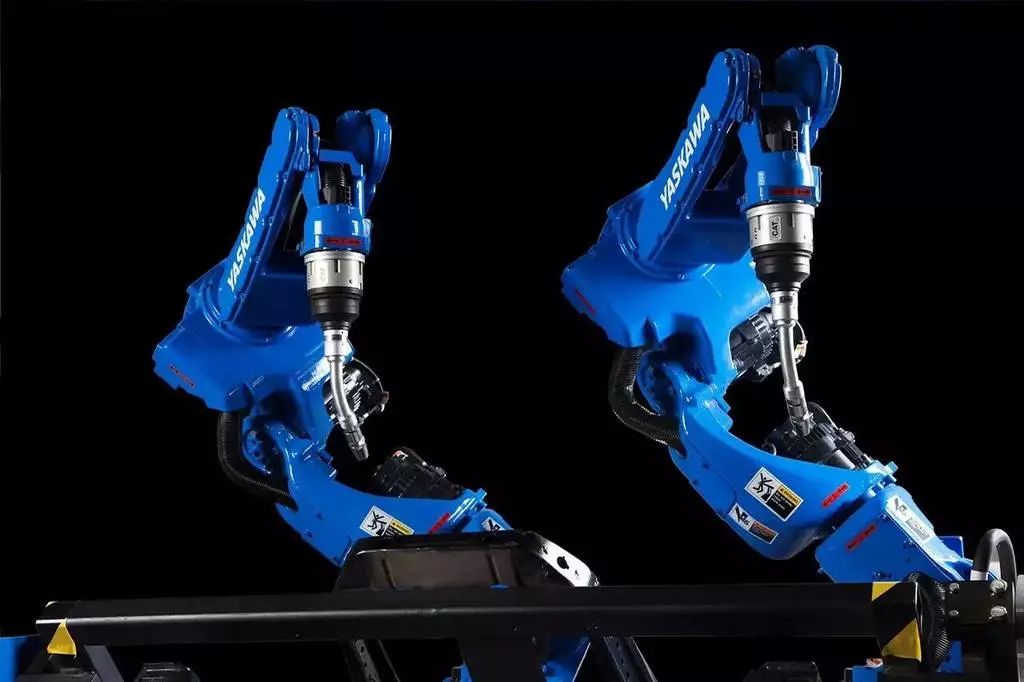 Comparison of Strengths and Weaknesses of Four Major Industrial Robot Giants