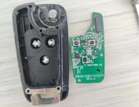 Disassembly: How Car Keys Achieve Low Power Consumption?