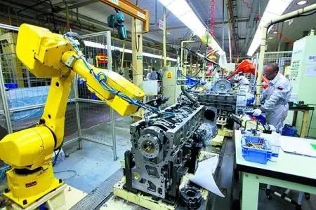 Understanding The Four Major Families of Industrial Robots