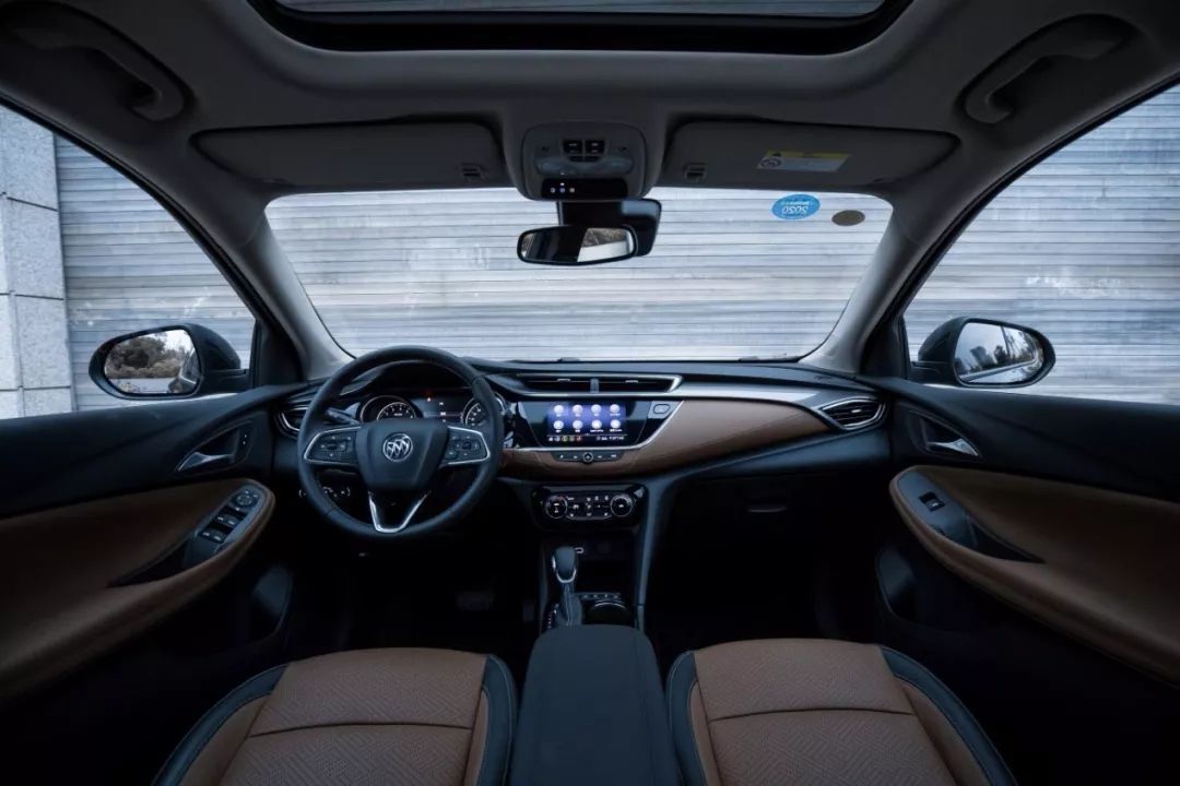 In-Vehicle Intelligent Connectivity: Essential Skills for New Cars