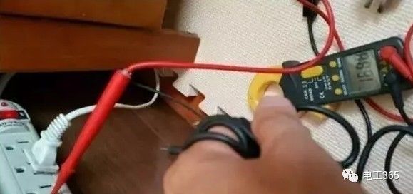 How to Measure Leakage Current with a Multimeter