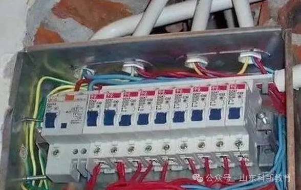 Practical Methods for Detecting Electrical Leakage at Home
