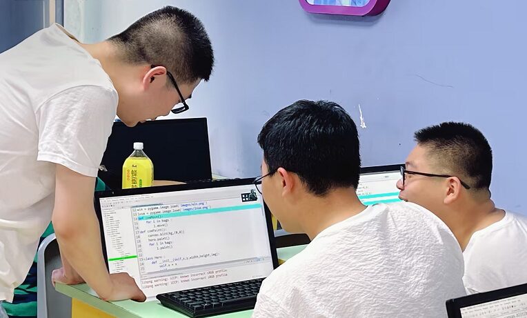 Differences Between Python and C++: Which is Right for Your Child?