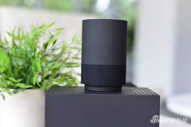 Tmall Genie Smart Speaker Review: A Home Hub from the Future