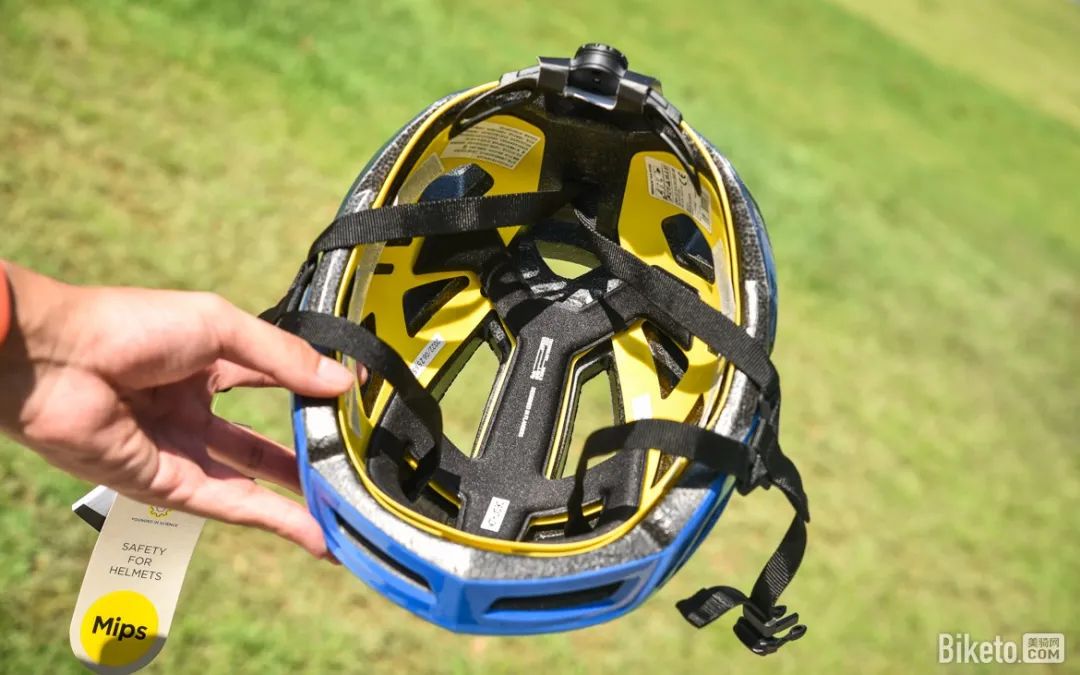VAN RYSEL 500 MIPS Helmet Review: High Cost-Performance