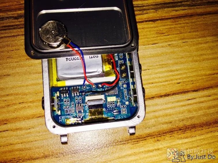 Disassembling an Old Smartwatch with a Self-Destruct Switch?