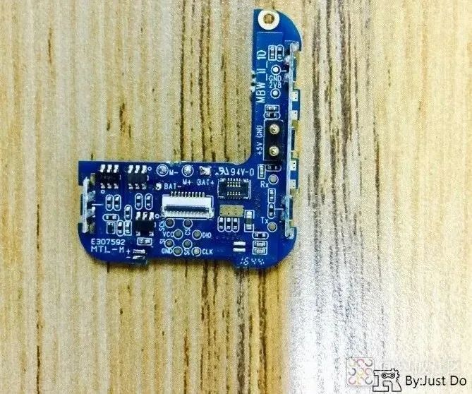 Disassembling an Old Smartwatch with a Self-Destruct Switch?