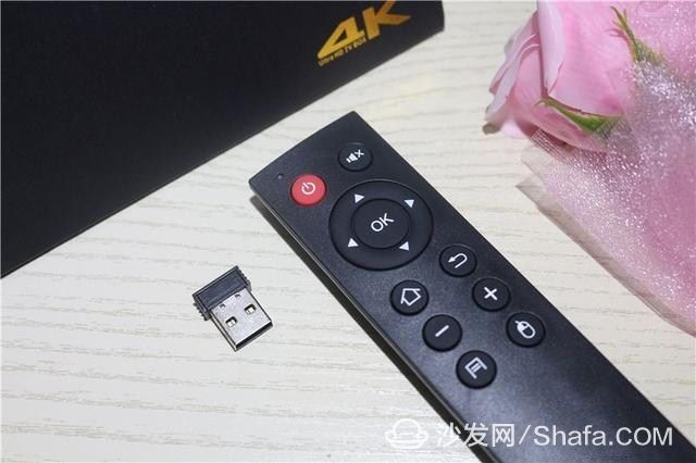 Review of Huishibao RK3399 Smart TV Box: A Powerhouse of Design and Performance