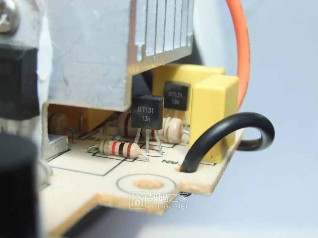 Disassembling an Air Fryer: Circuit Analysis