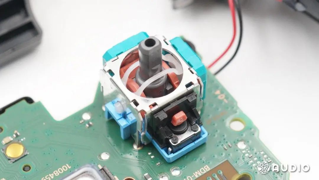 Sony PS5 DualSense Wireless Controller Teardown