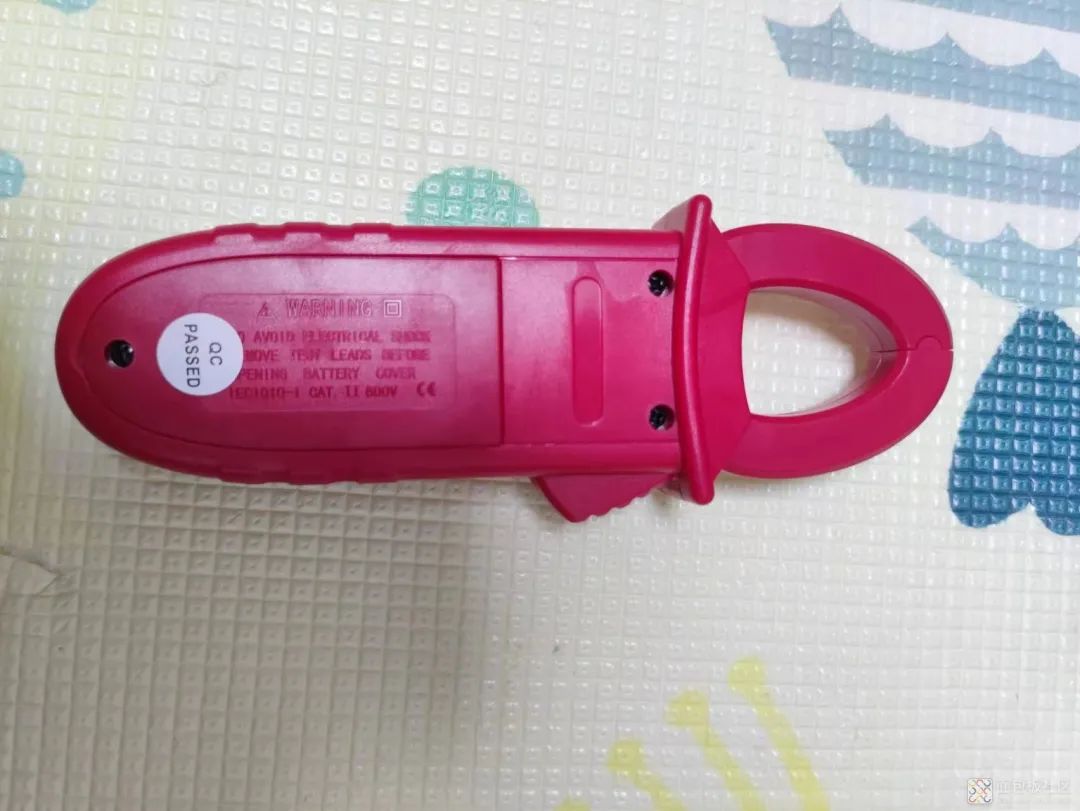 Dissecting a Digital Clamp Multimeter Design