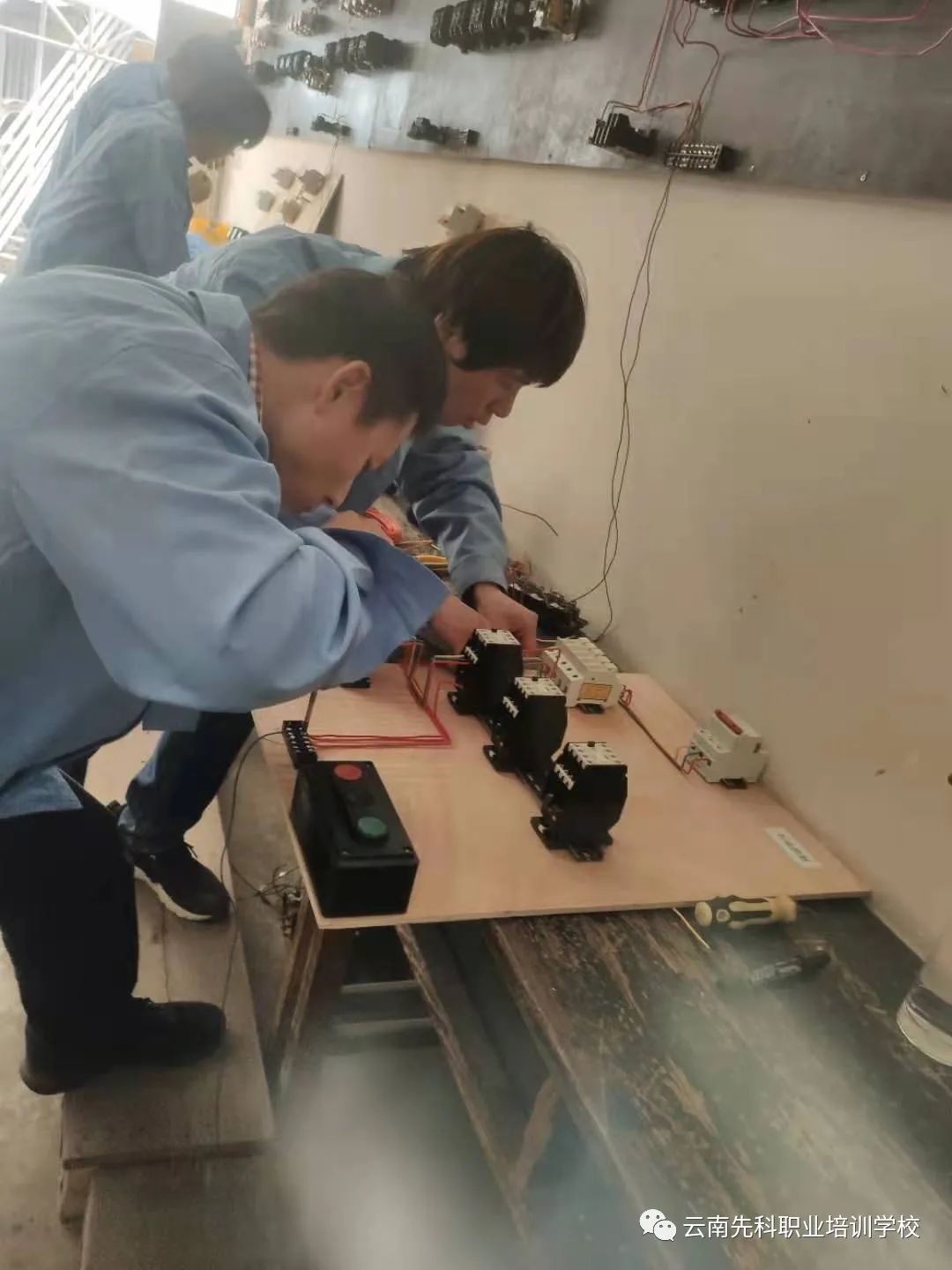 Electrical PLC Class Student Circuit Board Programming Practice