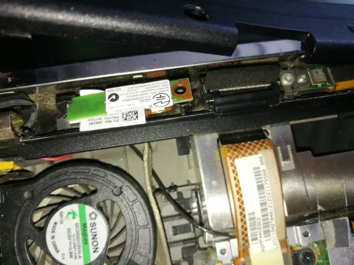 Installing Bluetooth Module and Wireless Card for THINKPAD X200