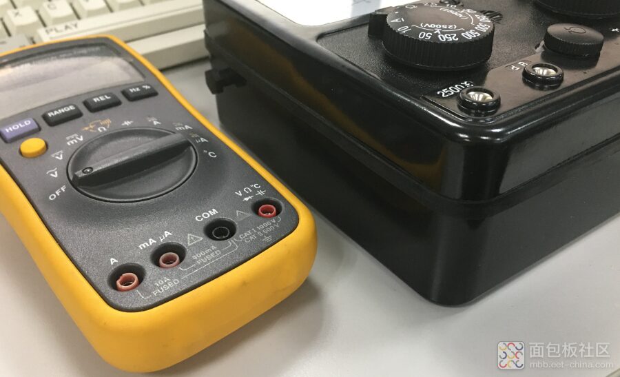 Disassembling the Vintage MF500 Multimeter from Shanghai