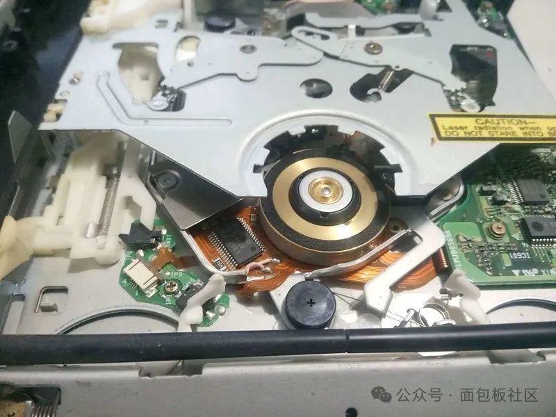 Disassembling the IBM ThinkPad Optical Drive: Some Surprises