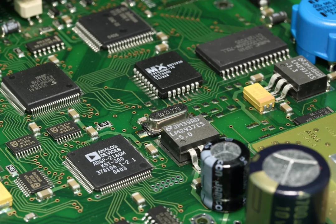Criteria for Selecting Surface Treatment Processes in PCB Manufacturing