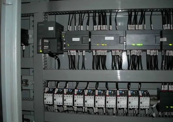 28 Essential PLC Programming Standards and Recommendations