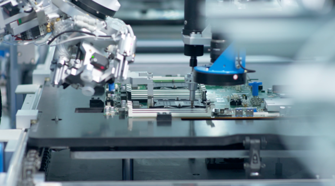 Edge Computing: The Sword-Wielding Guardian of Smart Manufacturing