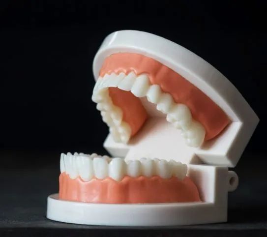 Overview: Eight Major Applications of 3D Printing in Dentistry