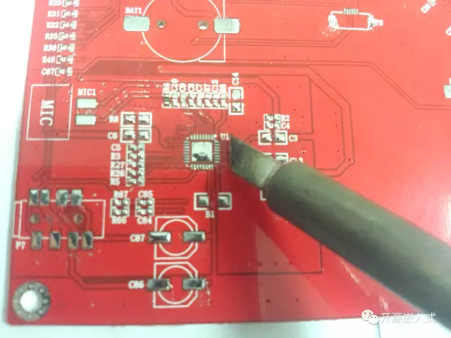 Tech Tips for Manual Soldering of PCB Components