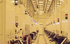 Exploring Chip Manufacturing Processes in Wafer Factories