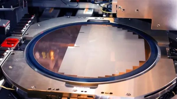 Intel's Advanced Packaging: The Technical Force Behind Efficient Integration of AI Chips