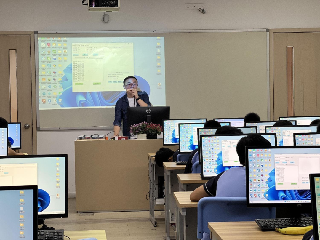 Empowering the Future: Desheng Classroom Begins an Innovative Journey