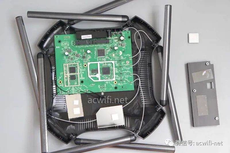 TP-LINK AX3200 XDR3230 Teardown: A Bit Different from My Expectations