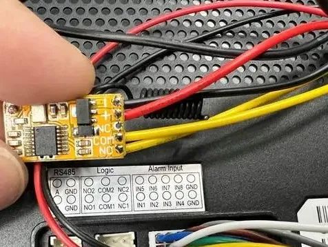 Integrating Wireless Communication Modules: Practical Guide to Connecting Microcontrollers with Bluetooth Modules