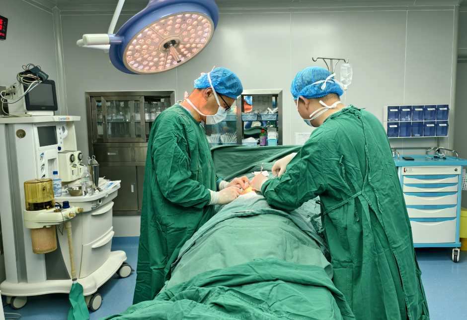 First Case in Anhui! Today, a Fuyang Man Receives Alcoholism 'Chip' Implant, Post-Operative Experience Revealed!