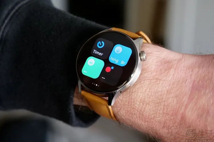 Why System Updates for Smartwatches Have Become So Difficult