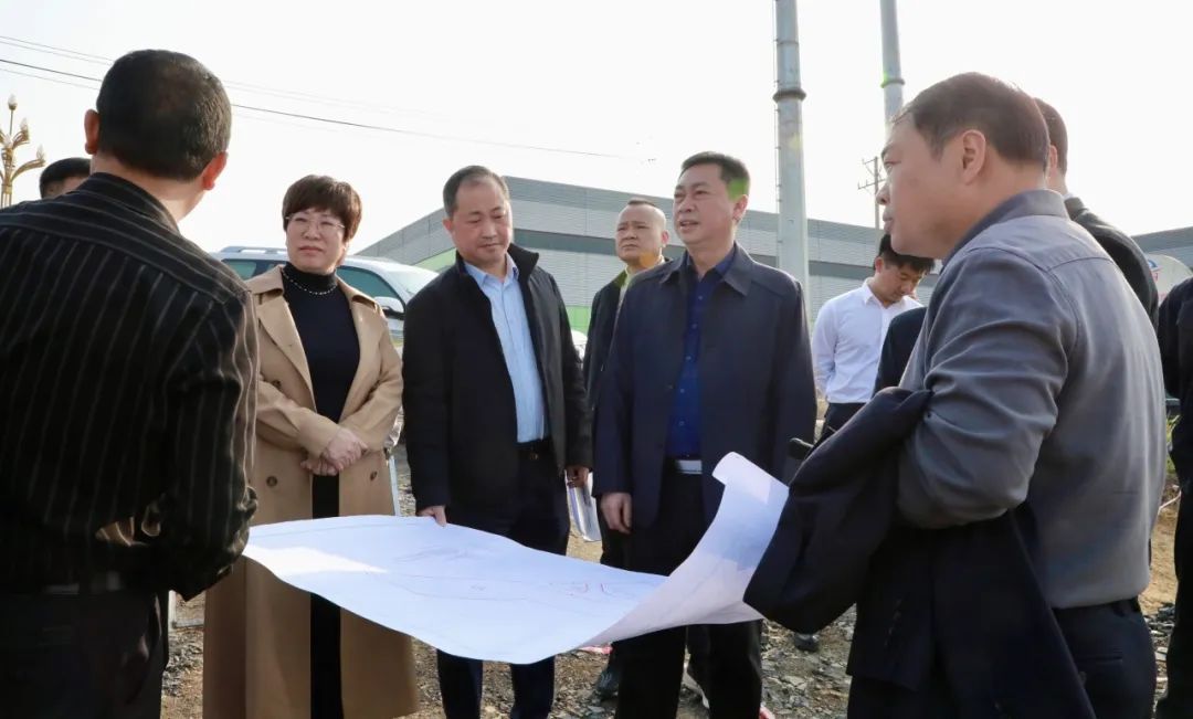 Huang Yongying Investigates the Construction of Hunan Luli Modern Smart Home Industrial Park Project