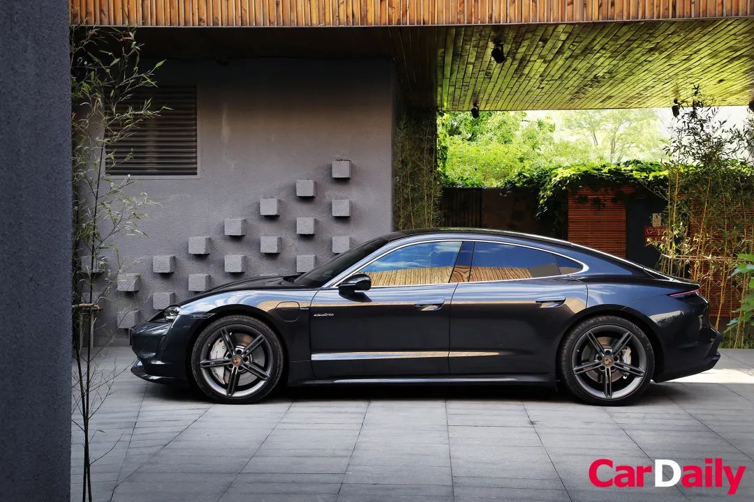 Those Who Praise the Taycan, I Am One of Them, May the Porsche Be With You.