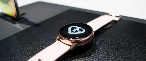 The New Contender in the Smartwatch Arena: How It Challenges the Giants