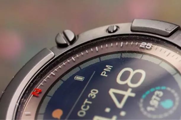 The Smartwatch That Never Needs Charging: It Really Does