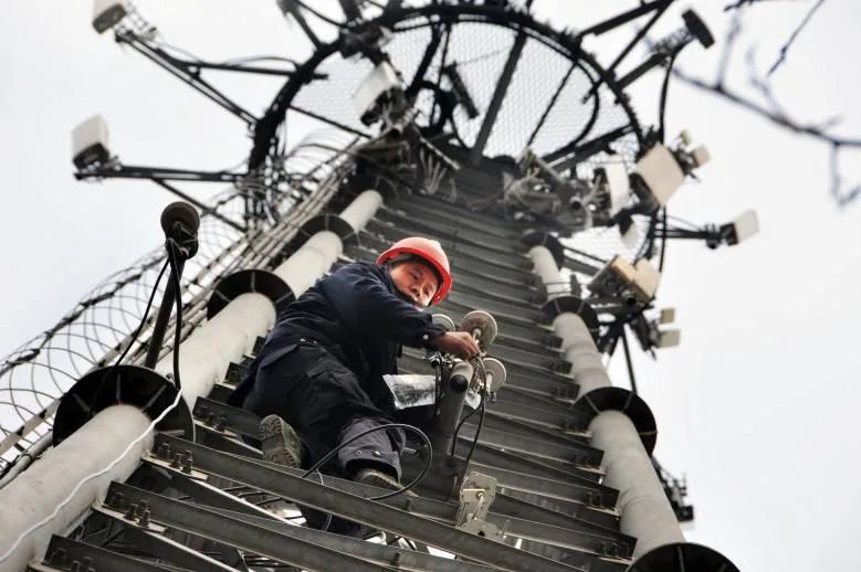 The Evolution of IoT: NB-IoT, 4G, and 5G