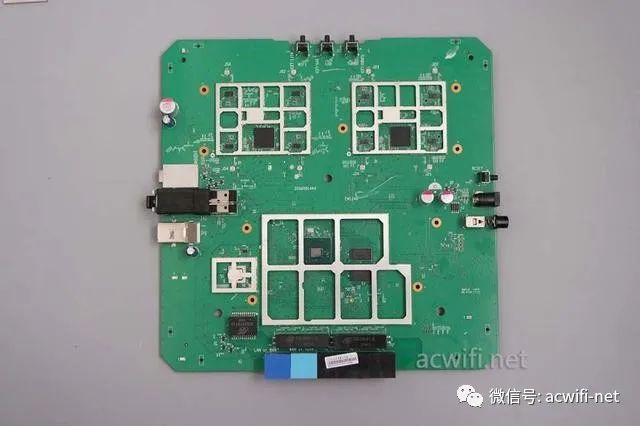 TP-LINK XDR6060 Teardown: AX6000 Wireless Router
